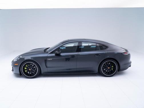 2023 Porsche Panamera 4S