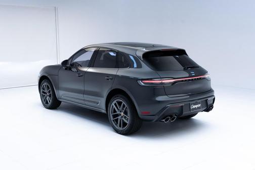2025 Porsche Macan T