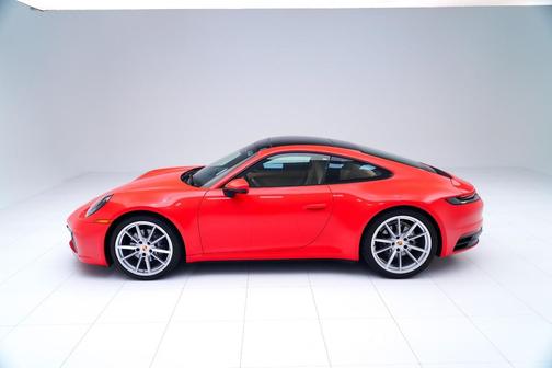 2022 Porsche 911 Carrera
