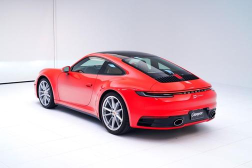 2022 Porsche 911 Carrera