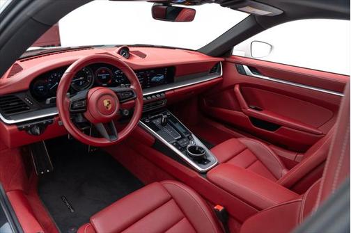 2022 Porsche 911 Carrera S