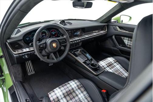 2025 Porsche 911 Turbo