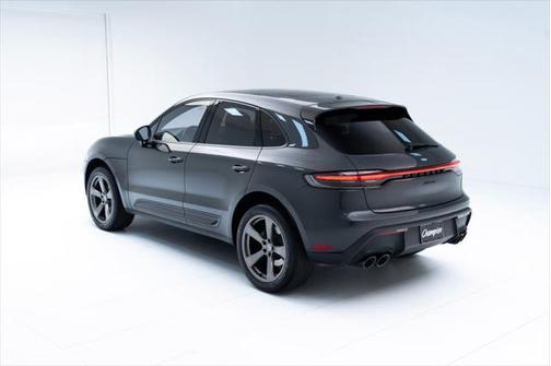 2022 Porsche Macan Base