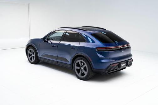 2024 Porsche Macan 4