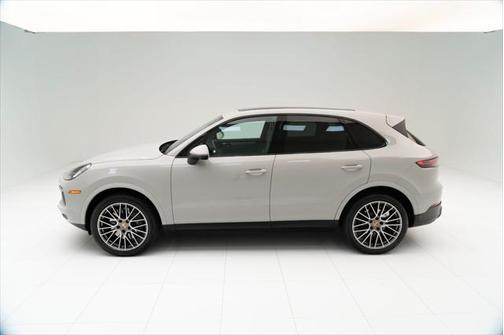 2023 Porsche Cayenne Platinum Edition