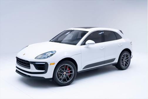 2022 Porsche Macan Base