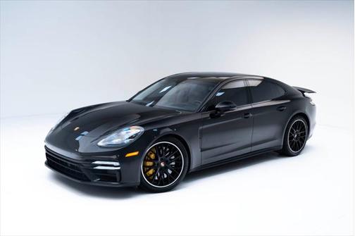 2022 Porsche Panamera Turbo S