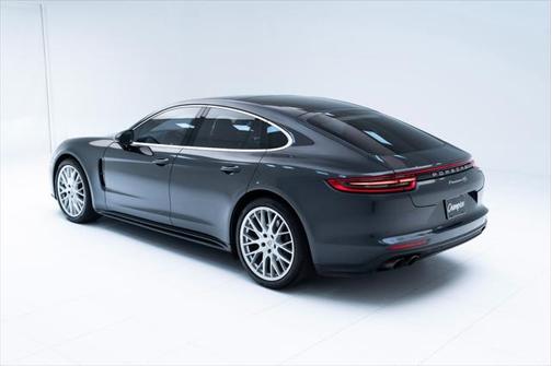 2017 Porsche Panamera 4S