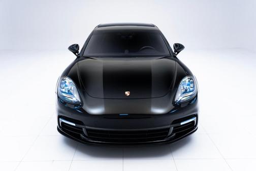 2018 Porsche Panamera Base