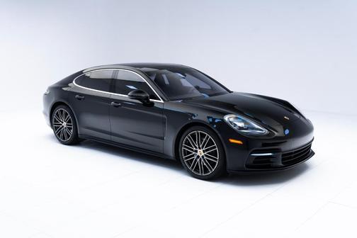 2018 Porsche Panamera Base