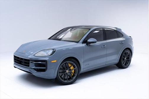 2025 Porsche Cayenne GTS