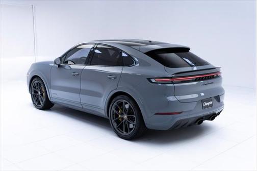 2025 Porsche Cayenne GTS