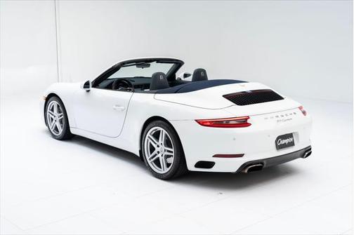 2018 Porsche 911 Carrera