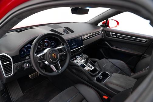 2023 Porsche Cayenne GTS