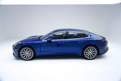 2025 Porsche Panamera