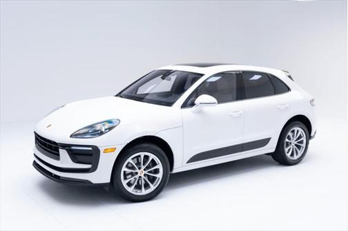 2022 Porsche Macan Base