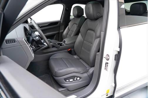 2021 Porsche Cayenne Coupe