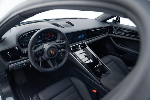 2026 Porsche Panamera 