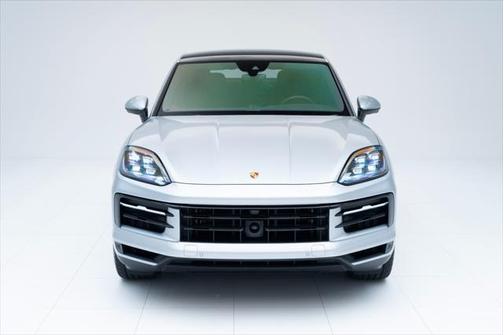 2024 Porsche Cayenne S