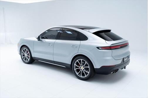 2024 Porsche Cayenne S