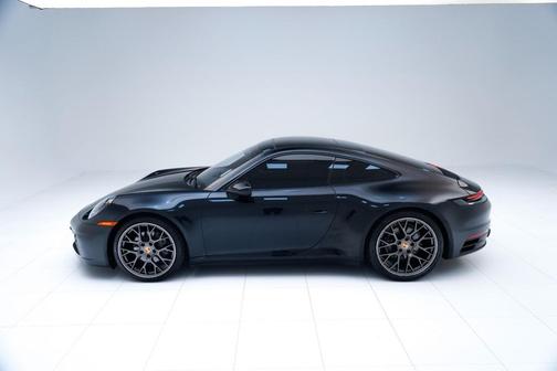 2020 Porsche 911 Carrera