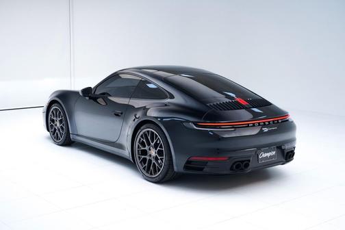 2020 Porsche 911 Carrera