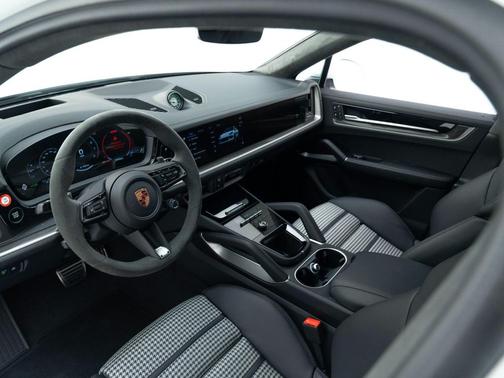 2026 Porsche Cayenne S