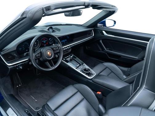 2020 Porsche 911 Carrera 4S Cabriolet