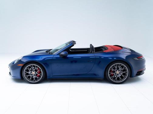 2020 Porsche 911 Carrera 4S Cabriolet