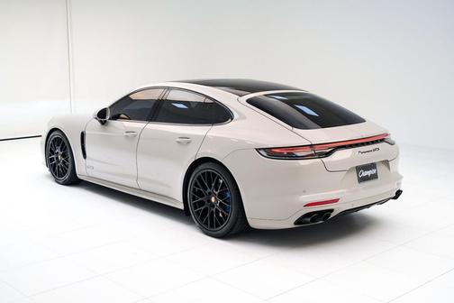 2023 Porsche Panamera GTS