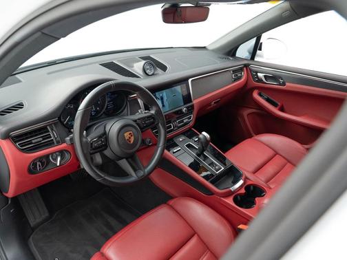 2022 Porsche Macan GTS