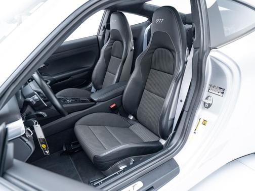 2018 Porsche 911 Carrera T