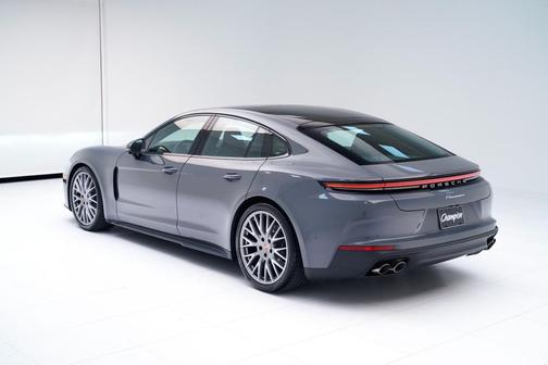 2026 Porsche Panamera 