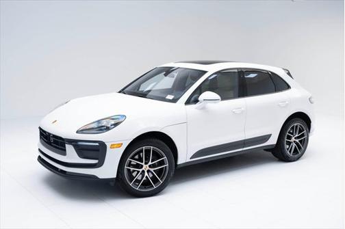 2025 Porsche Macan Base