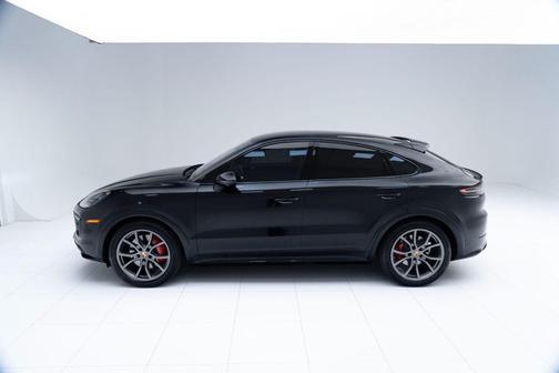 2023 Porsche Cayenne GTS