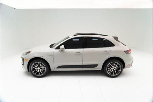 2022 Porsche Macan Base
