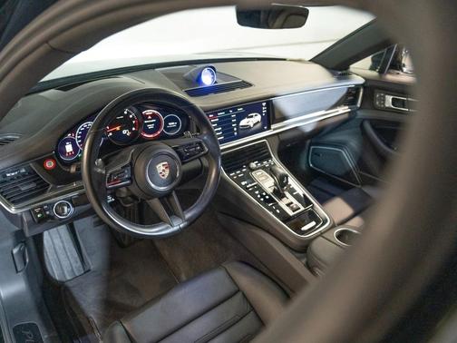 Black 2023 Porsche Panamera 4 Platinum Edition