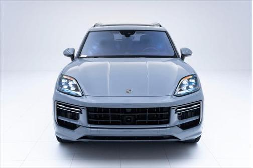2025 Porsche Cayenne E-Hybrid S