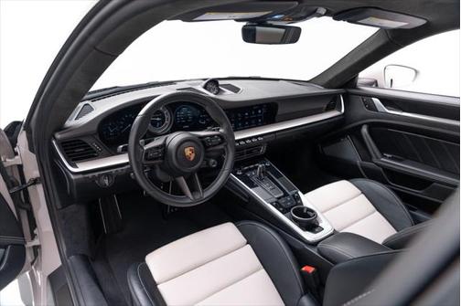 2022 Porsche 911 Turbo S