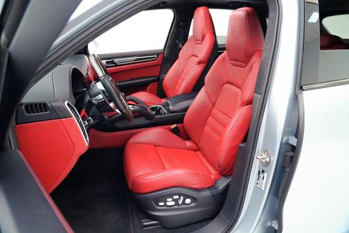 2021 Porsche Cayenne GTS