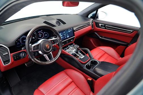 2021 Porsche Cayenne GTS