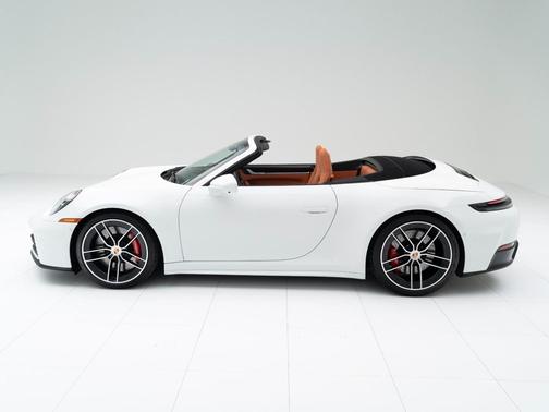 2026 Porsche 911 Carrera 4S Cabriolet