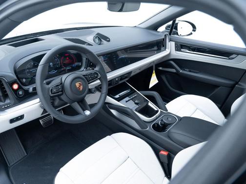 2026 Porsche Cayenne S