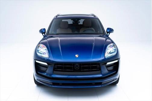2023 Porsche Macan Base