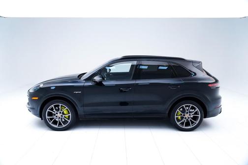 2022 Porsche Cayenne Cayenne E-Hybrid