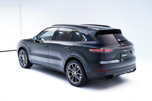 2022 Porsche Cayenne Cayenne E-Hybrid