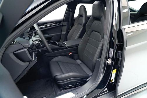 2026 Porsche Panamera 