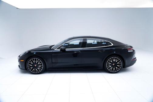 2026 Porsche Panamera 