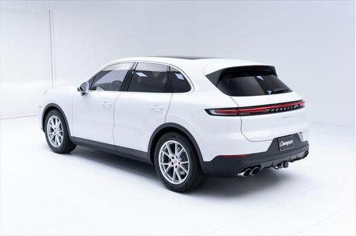 2024 Porsche Cayenne Base (Tiptronic)