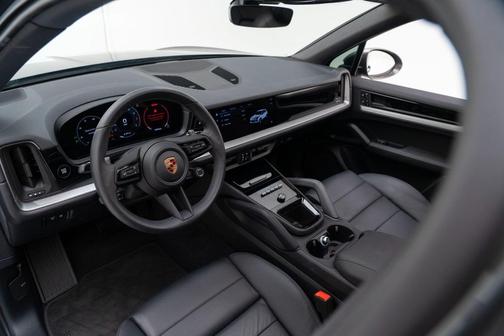 2024 Porsche Cayenne